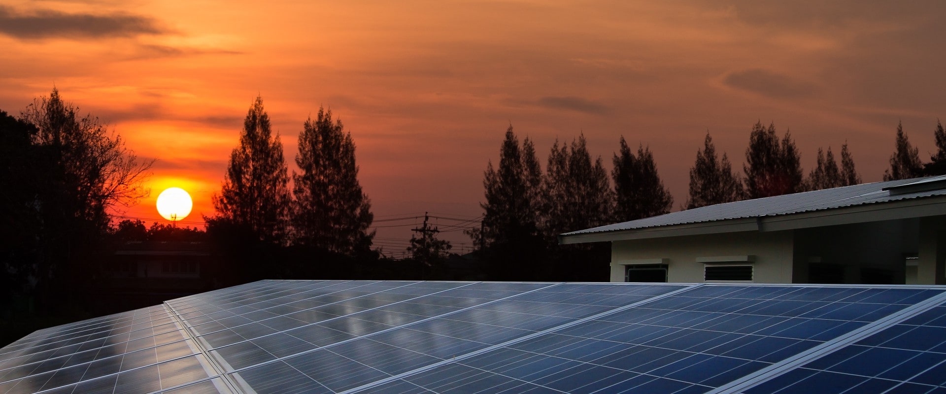 What are the 2 main disadvantages of solar energy?